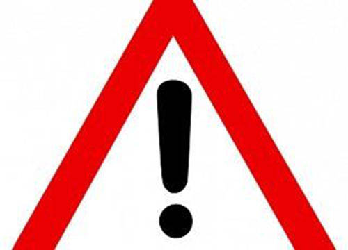 crane.jpg의 위험 신호는 무엇입니까? What are the hazard signs for the crane.jpg