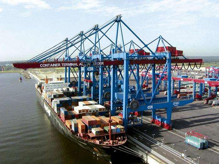 포탈 컨테이너 크레인 Yuntian Crane.jpg Portal Container Crane From Yuntian Crane.jpg