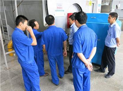 허난 Yuntian 여름 크레인 장비 안전 inspections.jpg 실시 Henan Yuntian conducts summer crane equipment safety inspections.jpg
