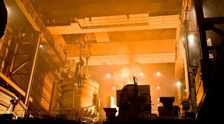 후크가있는 더블 거더 오버 헤드 주조 크레인